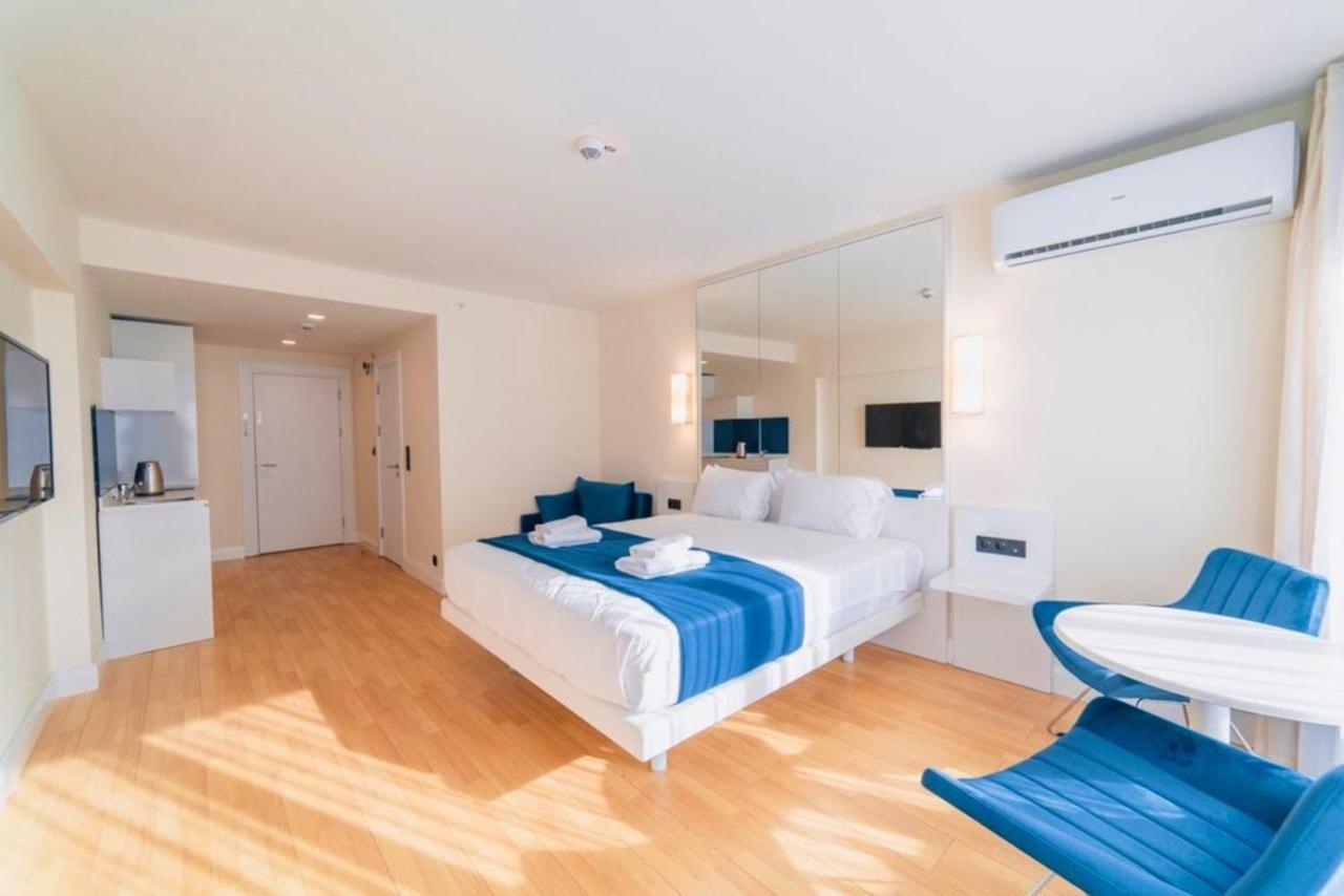 Batumi Luxury Resort & Sea View Aparthotel Buitenkant foto