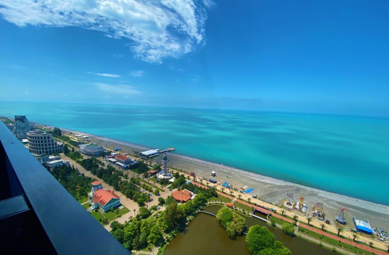 Batumi Luxury Resort & Sea View Aparthotel Buitenkant foto