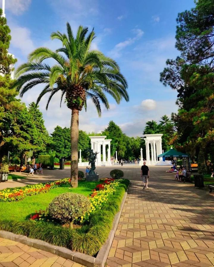 Batumi Luxury Resort & Sea View Aparthotel Buitenkant foto